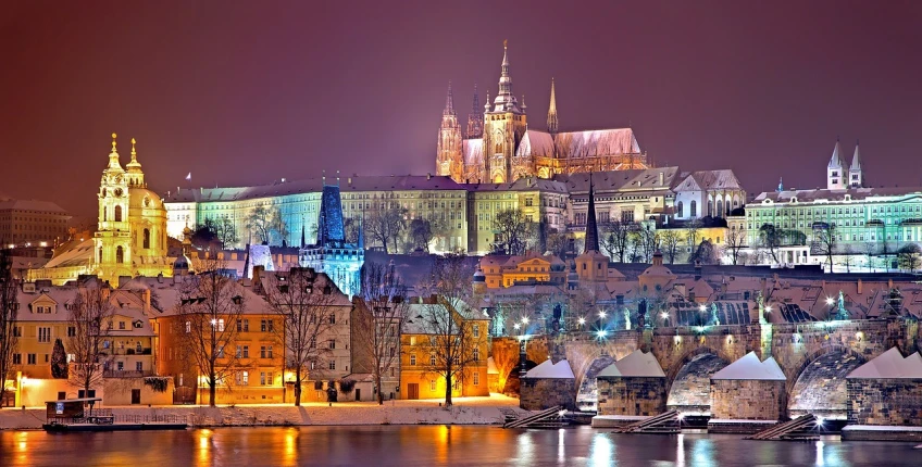 Why should you come with us to the Advent markets of Prague this year?