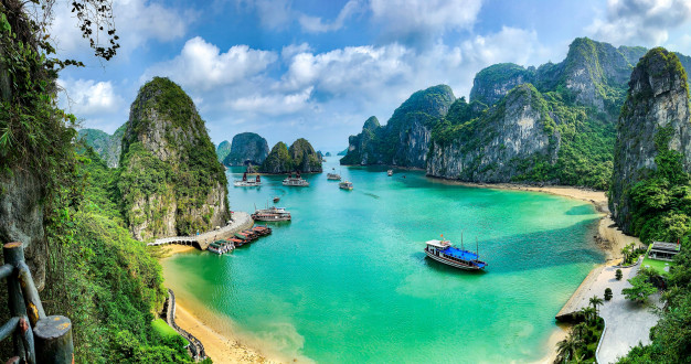 Halong Bay (Hanoj)