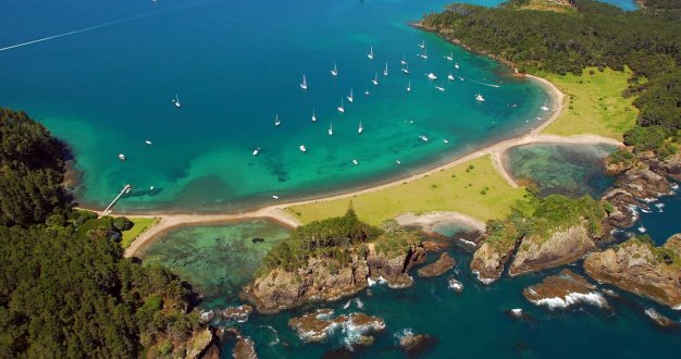 Zátoka ostrovů (Bay of Islands)