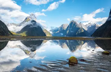 milford-sound_uns.jpg