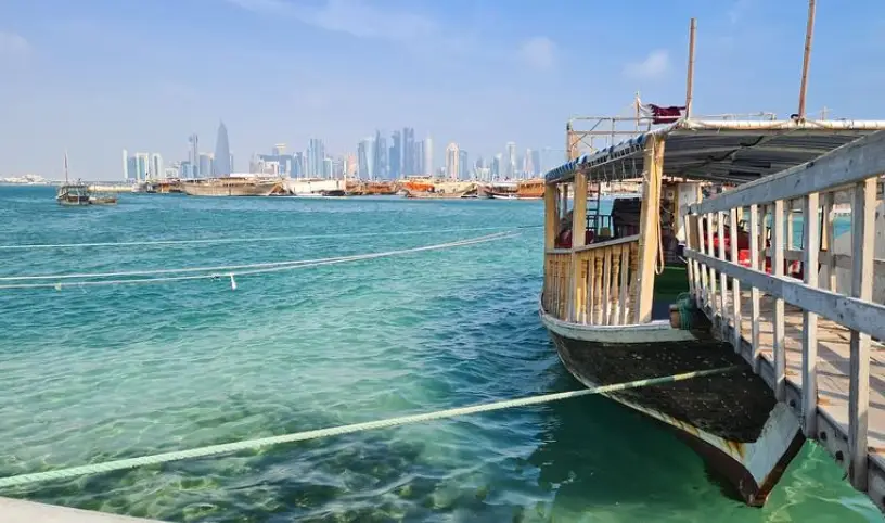 7 DNÍ PERZSKÝM ZÁLIVOM: OD MEGALOMANSKÉHO DUBAJA PO ZÁVOJOM ZAHALENÚ SAUDSKÚ ARÁBIU