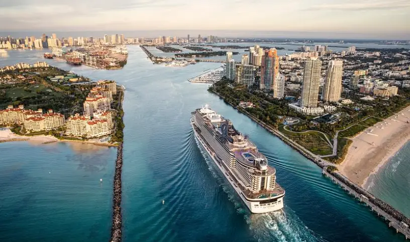 RIVIERA TOUR SPOUŠTÍ NOVÝ PROJEKT INDIVIDUÁLNÍCH PLAVEB