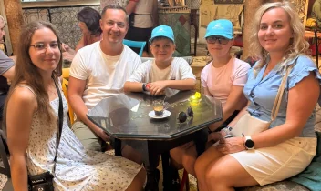 00d12d4e-52e9-43bb-817e-b8903a9c2680.jpg