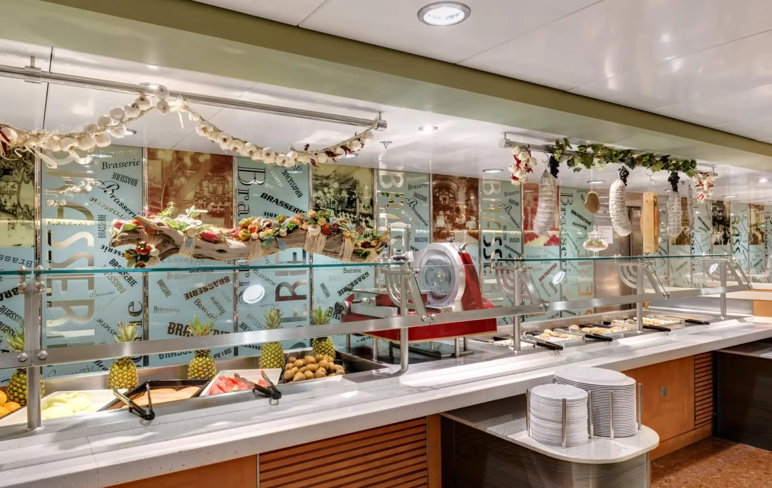 ax_la-brasserie-buffet-restaurant-(3).jpg