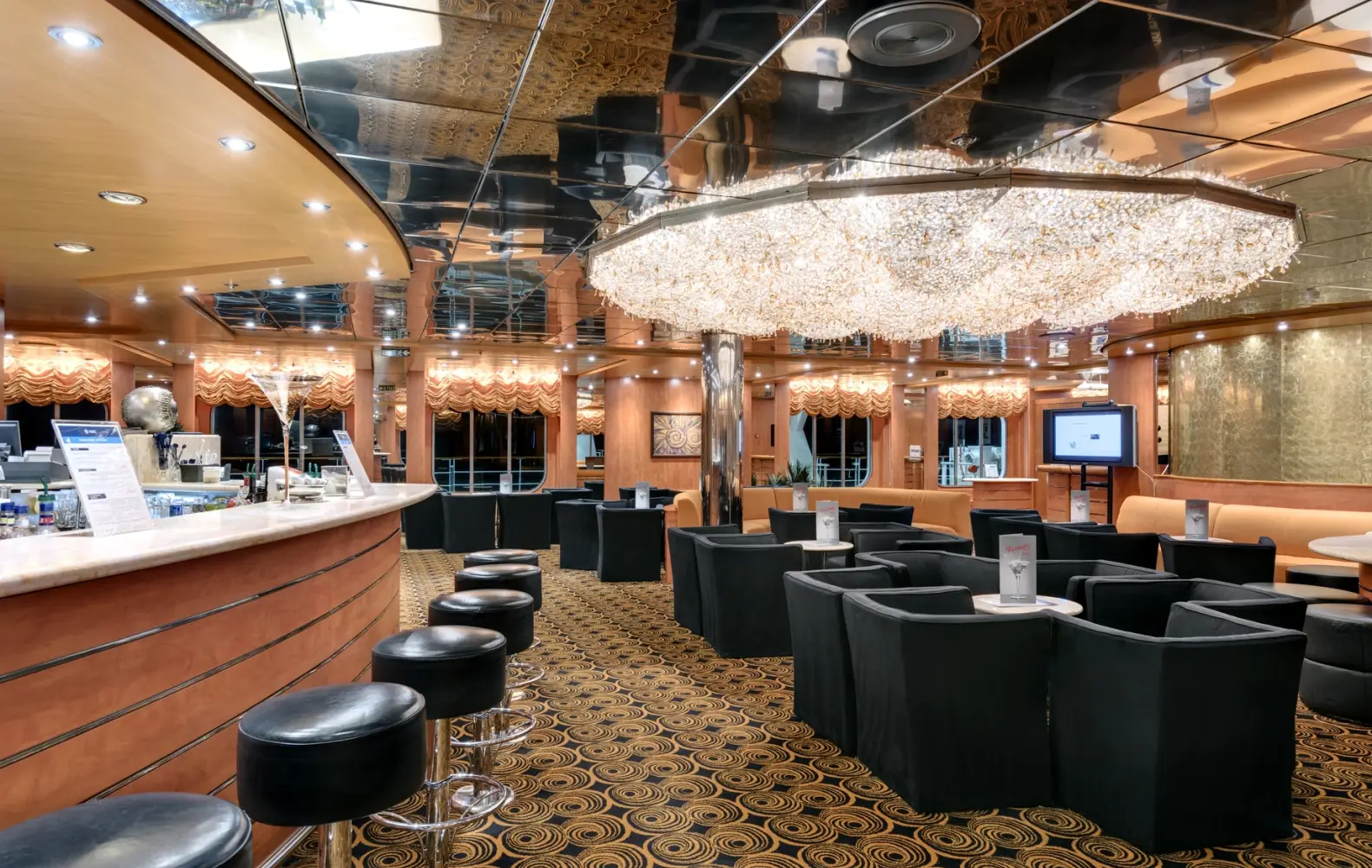ax_the-red-bar-(2).jpg