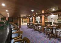 ax_the-white-lion-pub-(1)-(1).jpg