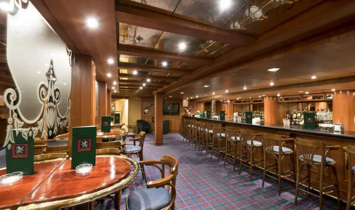 ax_the-white-lion-pub-(2).jpg