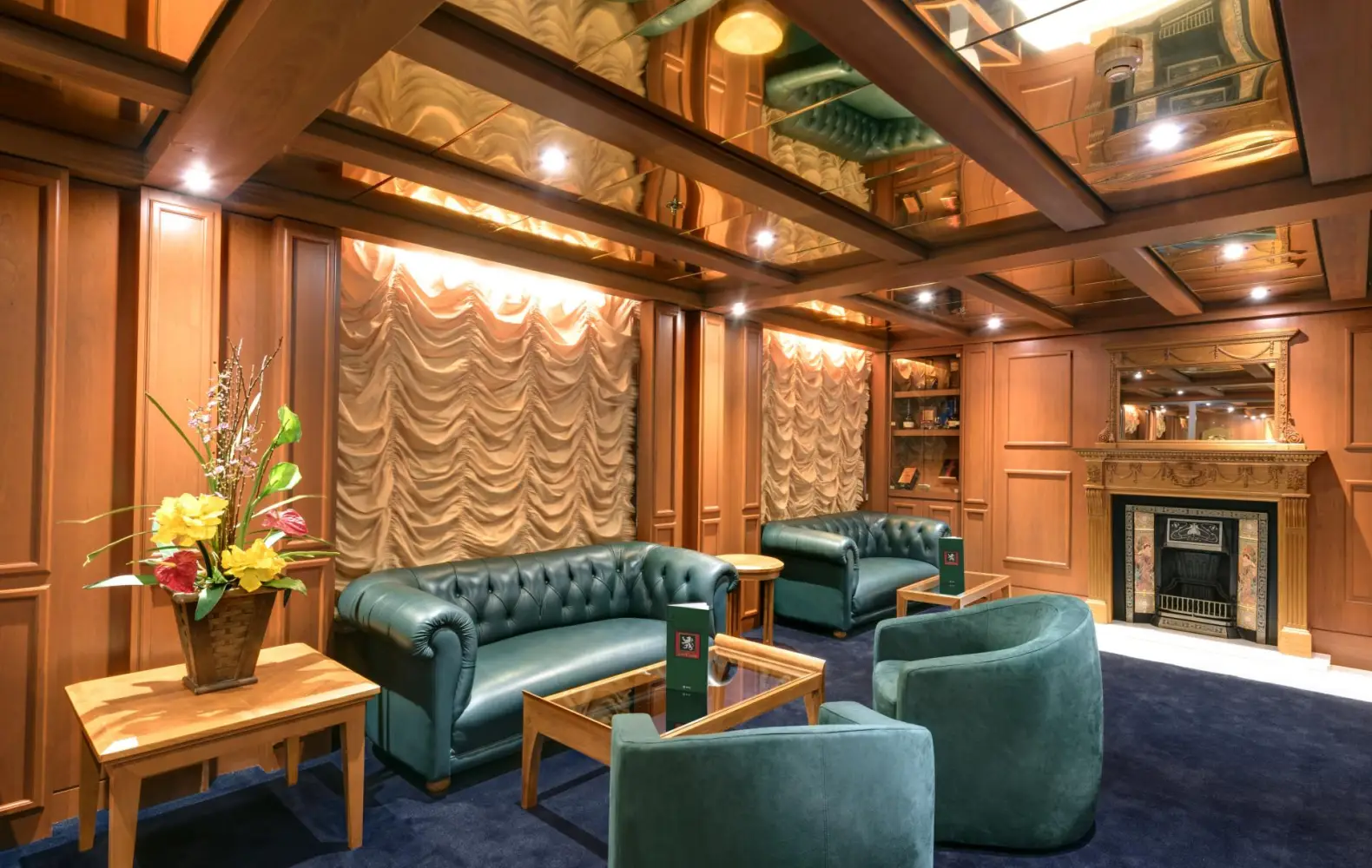 ax_cigar-room-(1).jpg