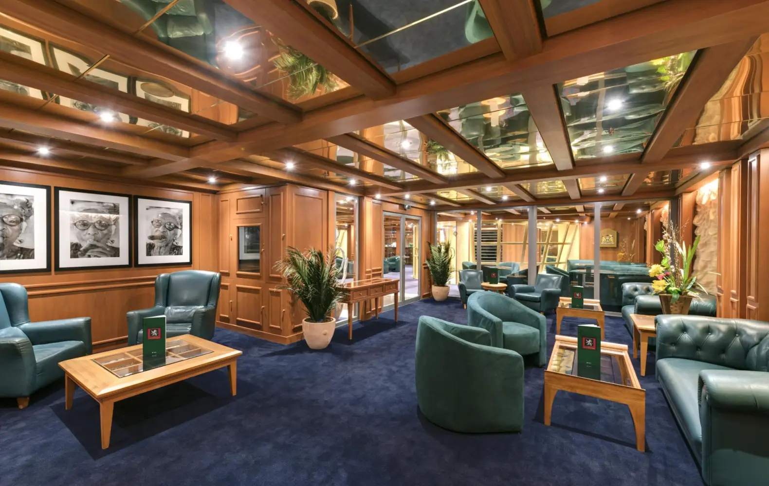 ax_cigar-room-(2).jpg