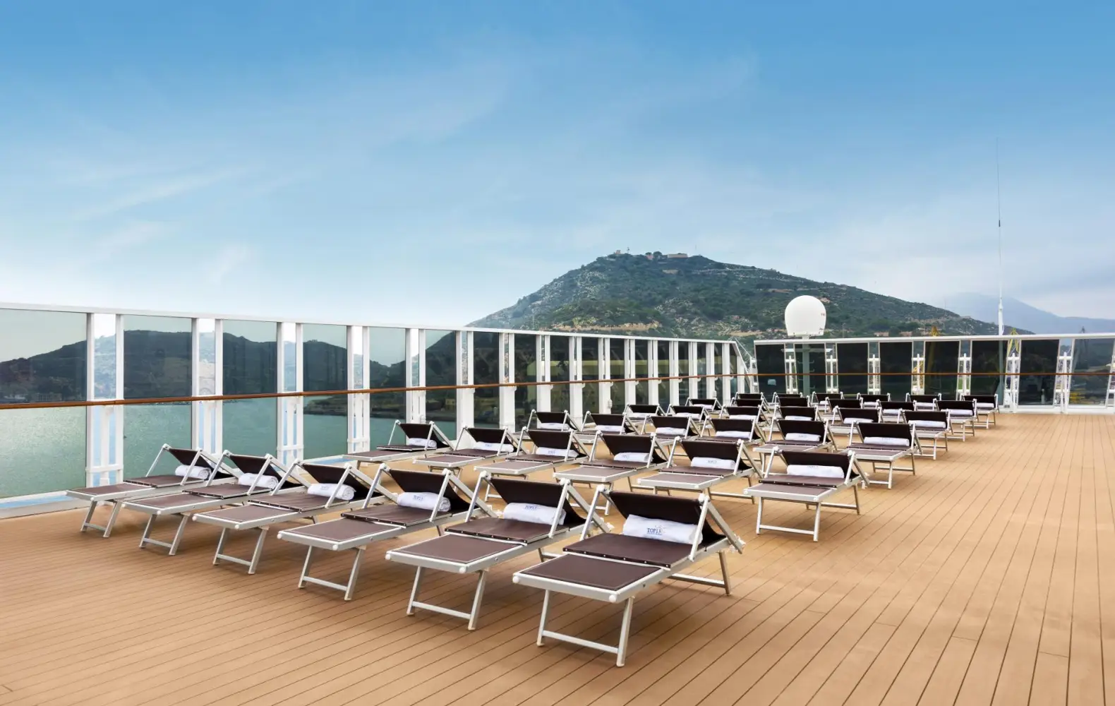 ax_top-13-exclusive-solarium-(1).jpg