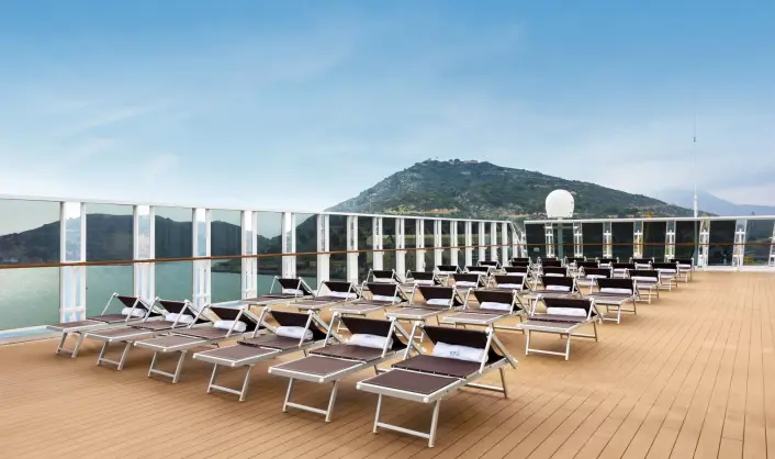 ax_top-13-exclusive-solarium-(1).jpg