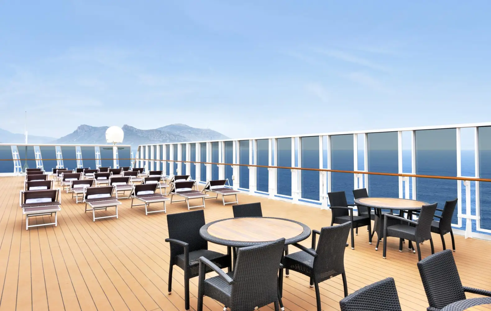 ax_top-13-exclusive-solarium-(3).jpg