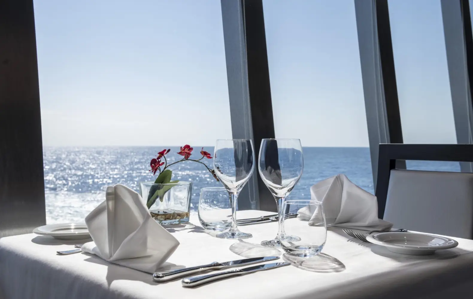 be_06_lighthouse-rerstaurant-(4).jpg