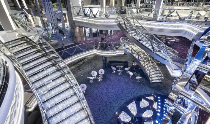 be_05-07_infinity-atrium-(6).jpg