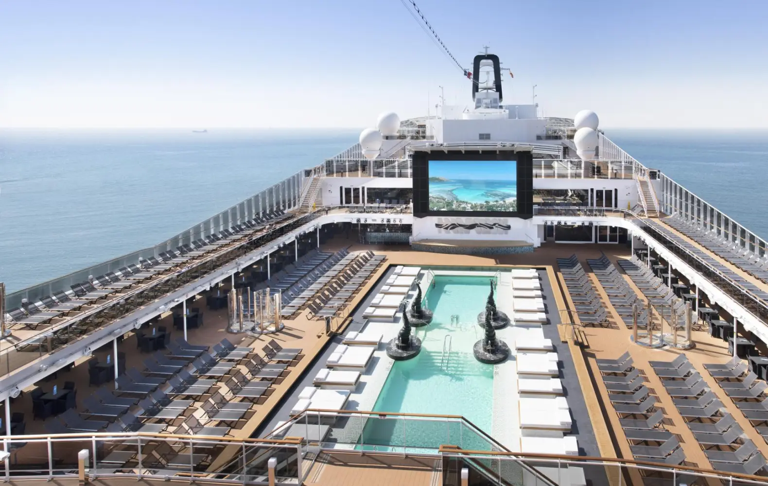 be_15_atmosphere-pool-(1).jpg