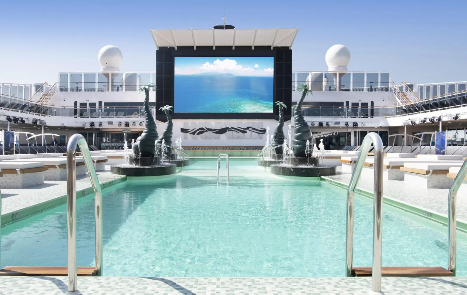 be_15_atmosphere-pool-(5).jpg