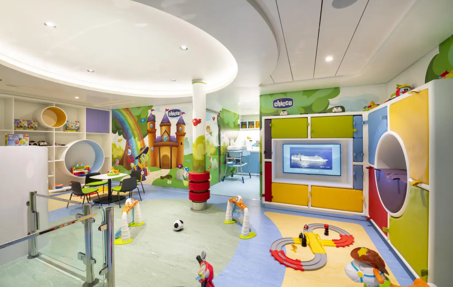 be_18_baby-club-chicco-(2).jpg