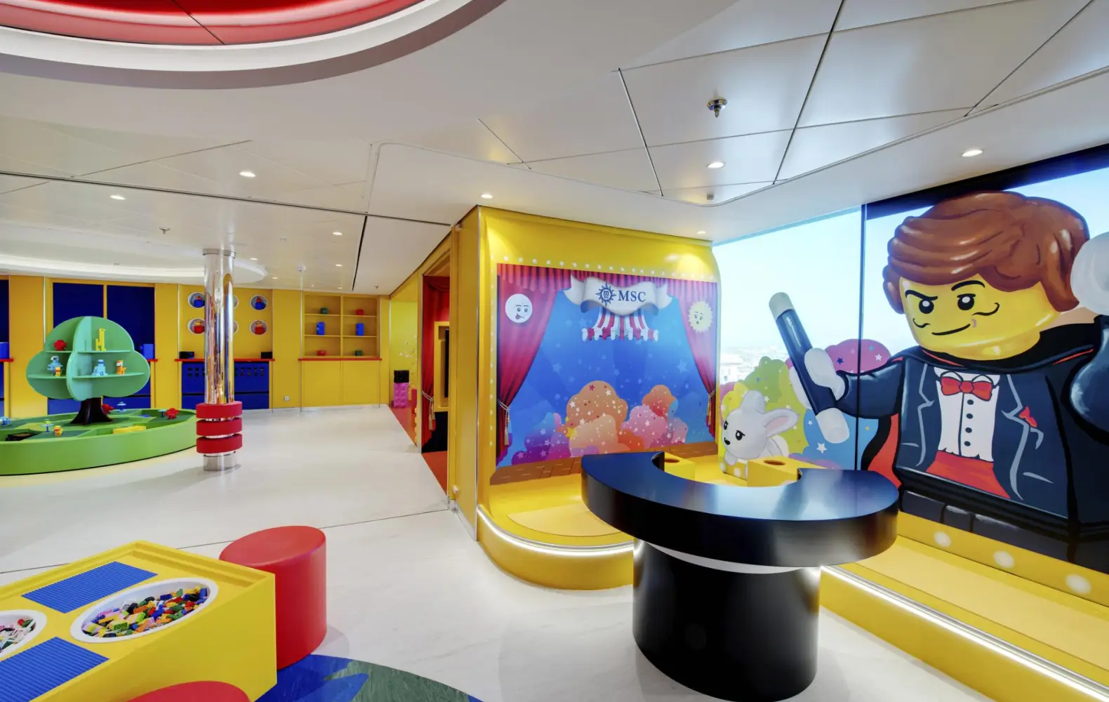 be_18_junior-club-lego-(2).jpg
