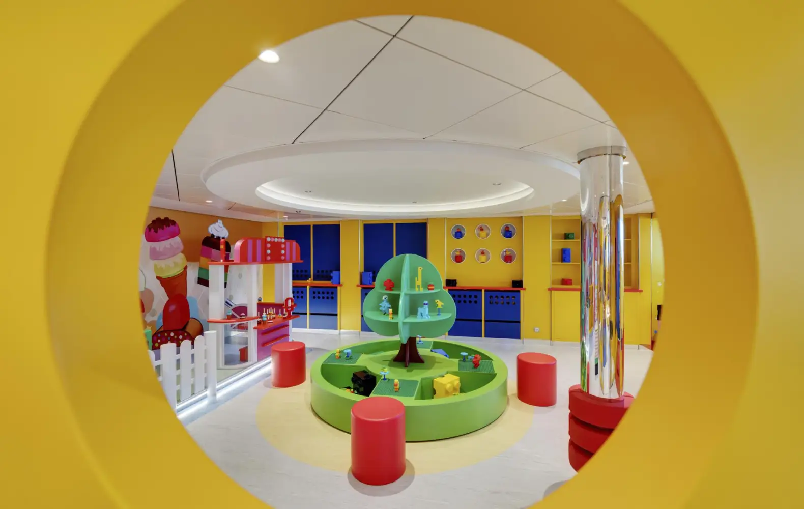 be_18_mini-club-lego-(3).jpg