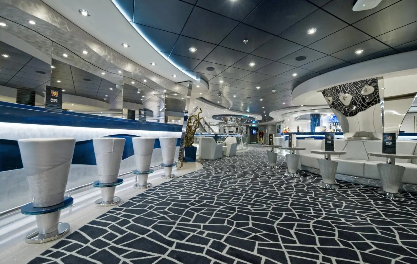 di_06_silver-lounge-bar-(2).jpg