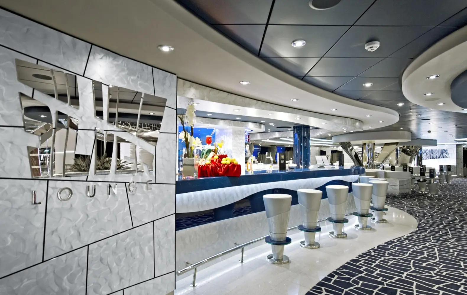 di_06_silver-lounge-bar-(3).jpg