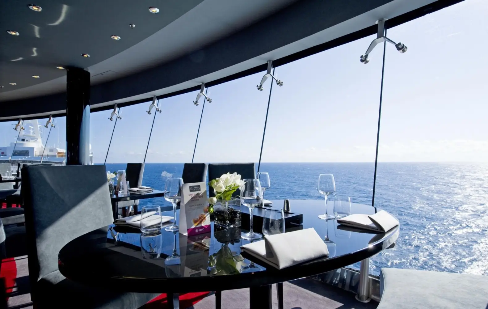 di_16_galaxy-restaurant-(5).jpg