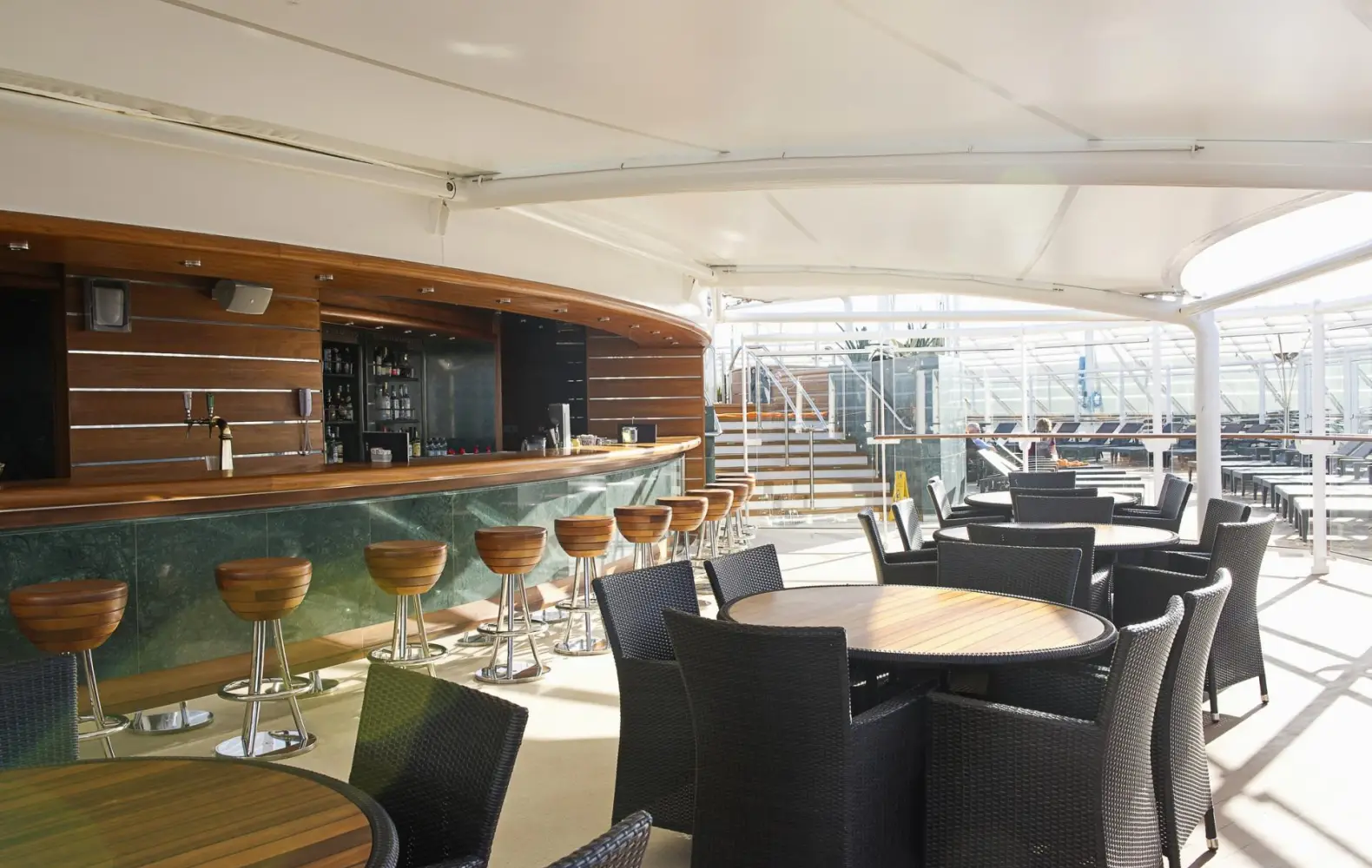di_18_the-one-bar-(3).jpg
