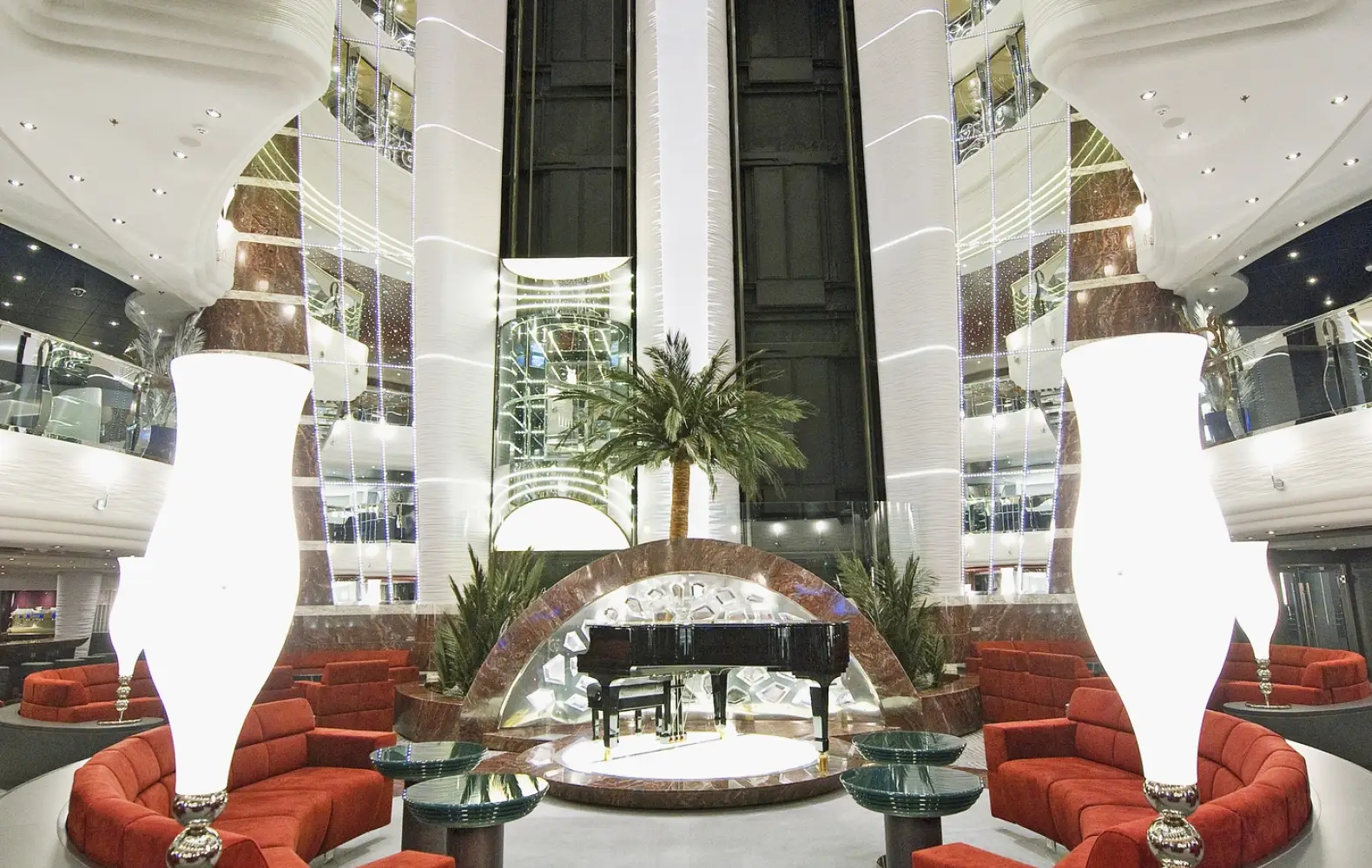 di_05-09_reception-atrium-(4).jpg