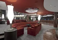 di_05-09_reception-atrium-(8).jpg
