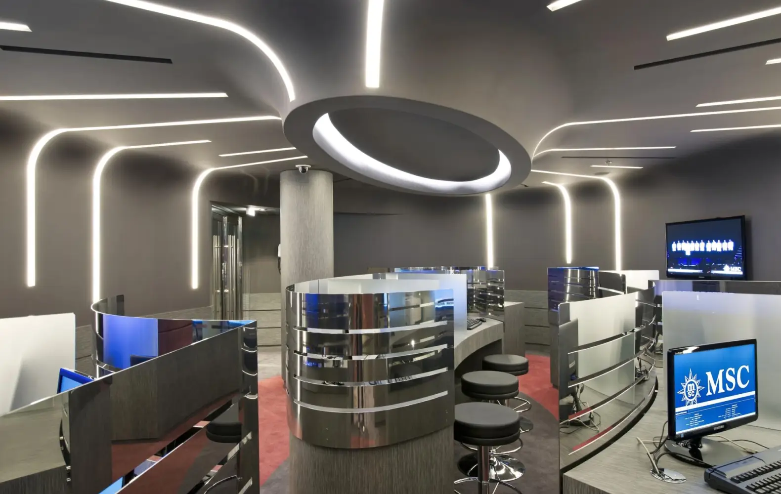 di_05_cybercafe-(2).jpg