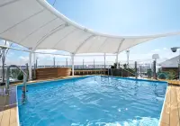 di_18_the-one-pool-(2).jpg