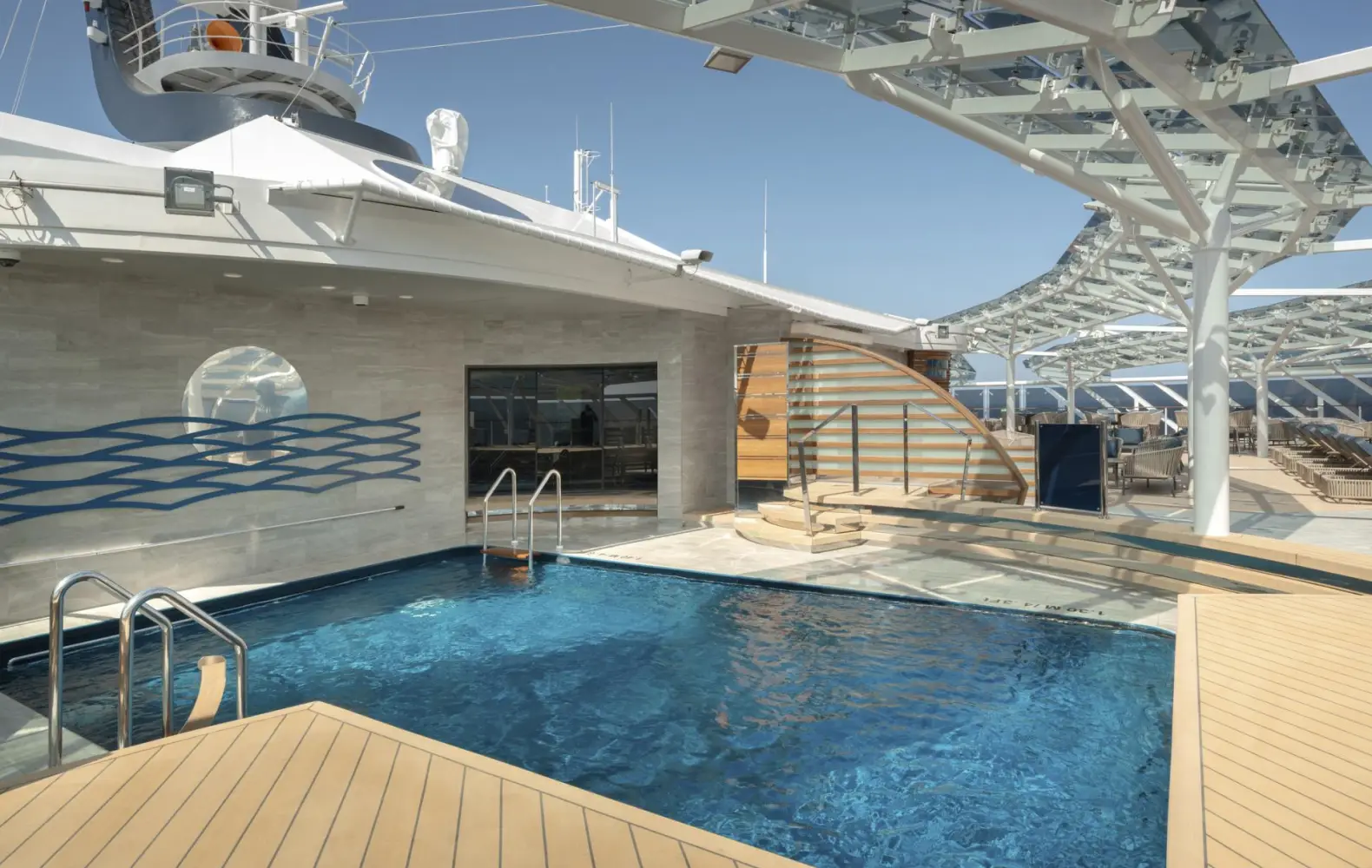 er_19_yc-pool.jpg