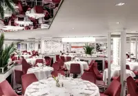 gr_05_purple-crab-restaurant-(6).jpg
