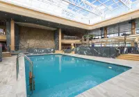 gr_15_safari-pool-(6).jpg
