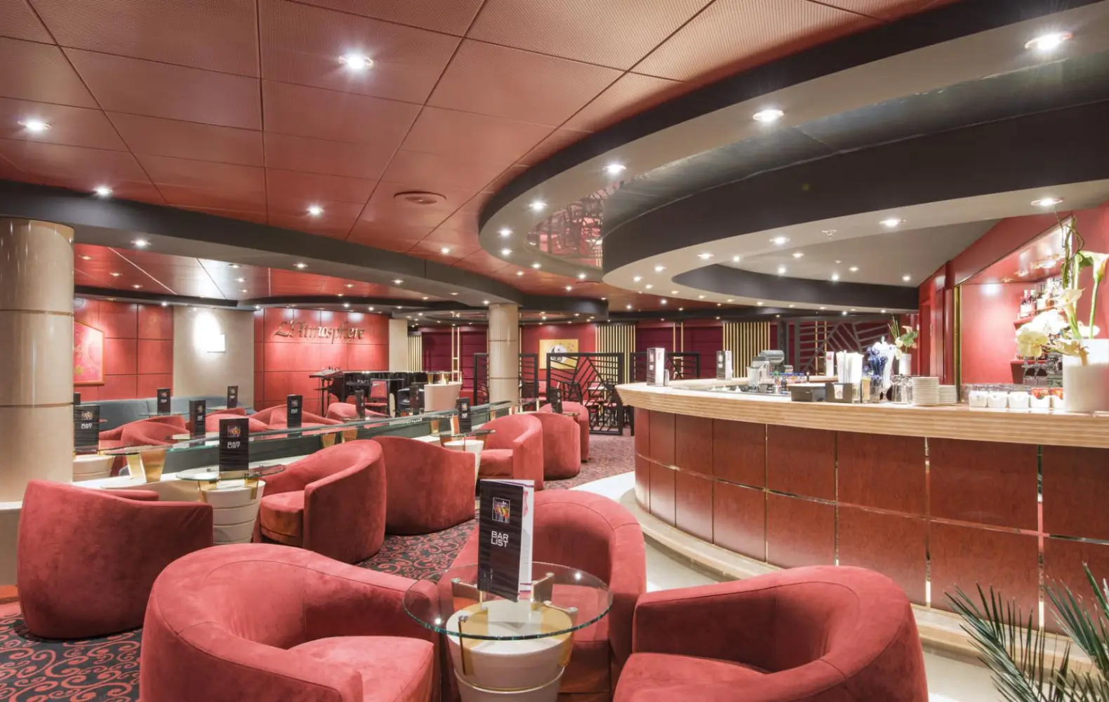 lx_06_latmosphere-piano-bar-(1).jpg