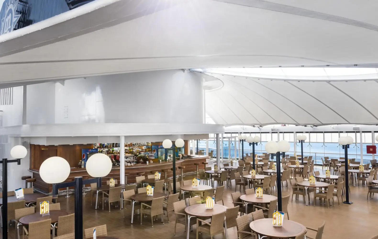 lx_11_la-pergola-buffet-(1).jpg