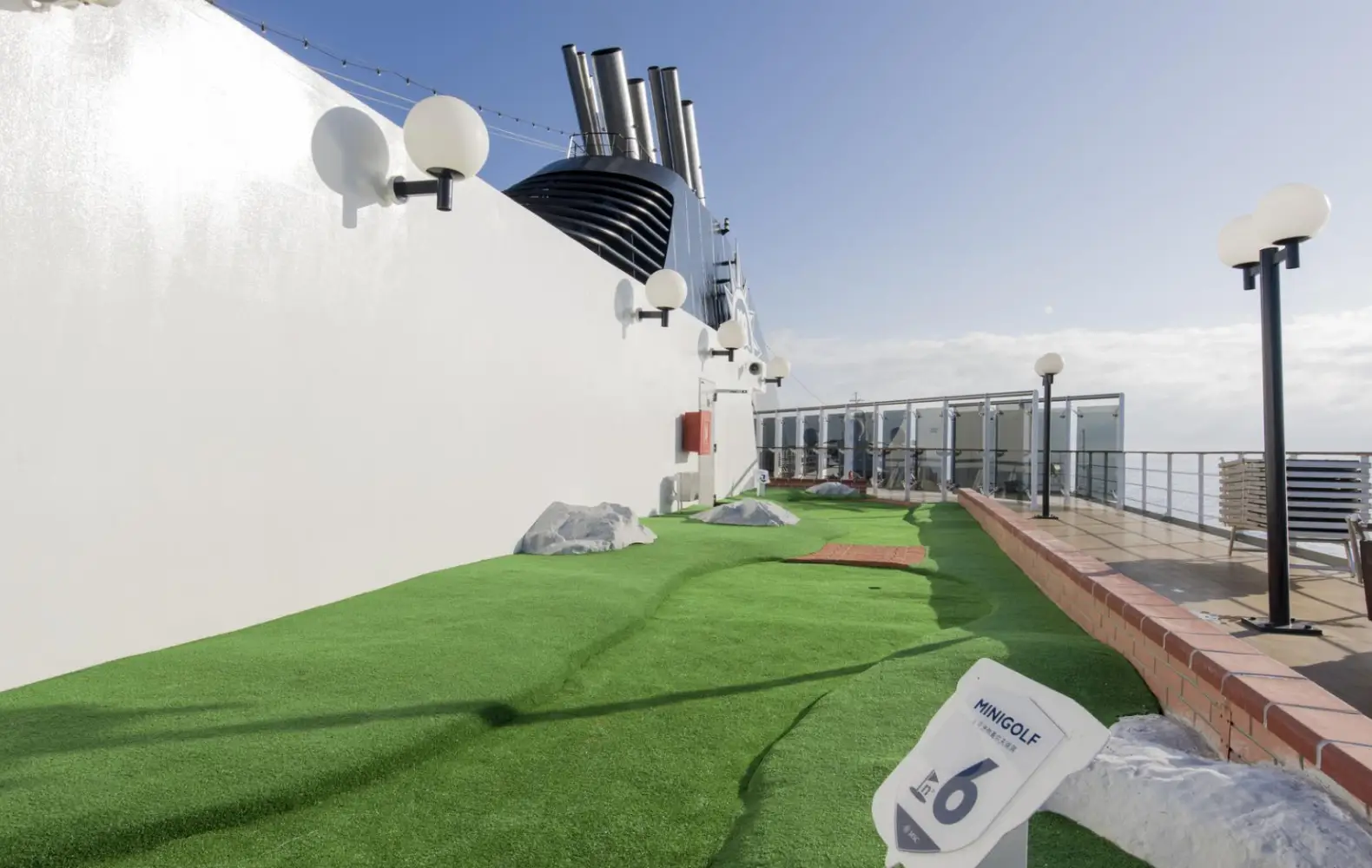 lx_13_minigolf-(2).jpg
