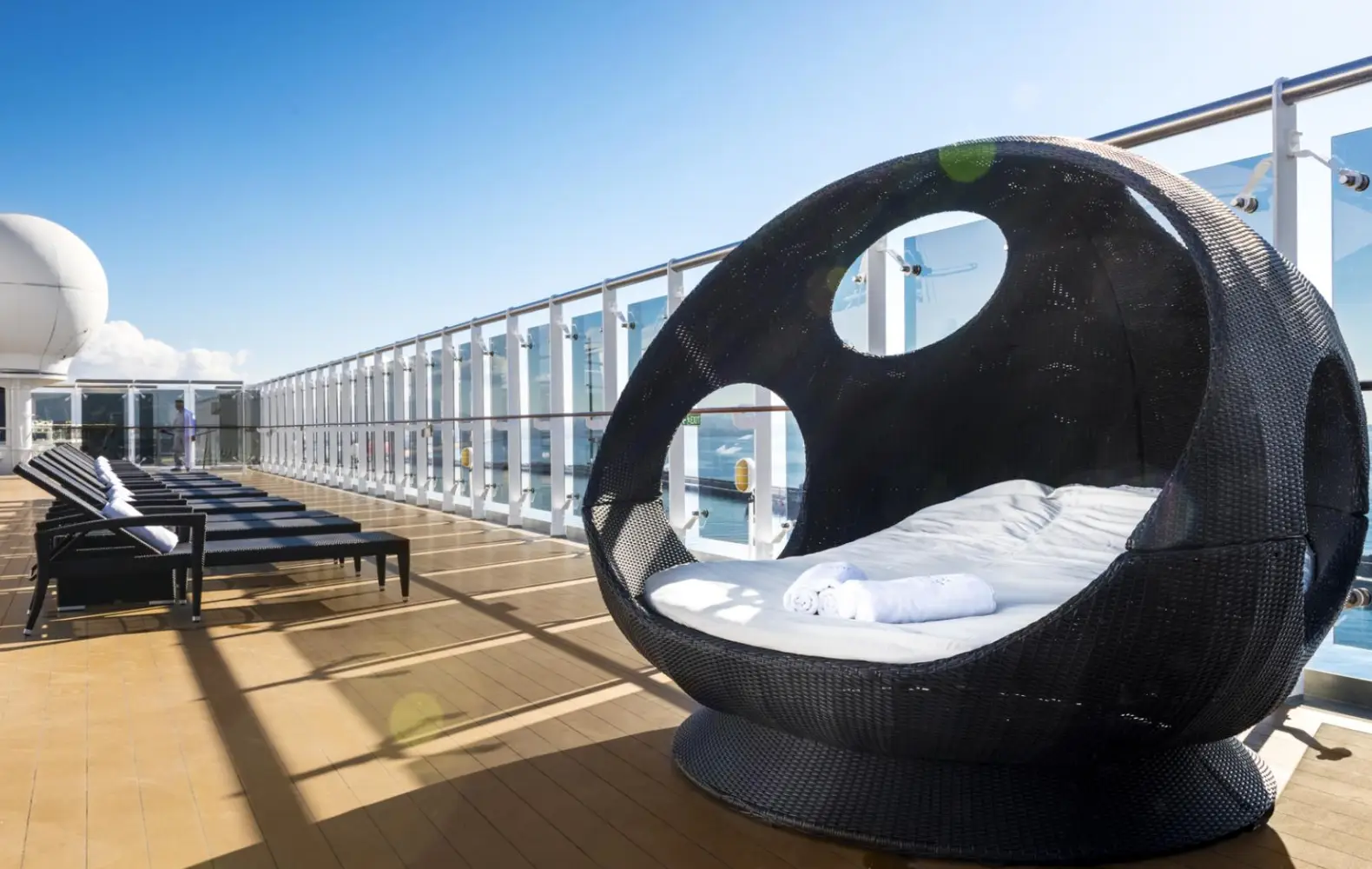 lx_13_top-13-exclusive-solarium-(2).jpg