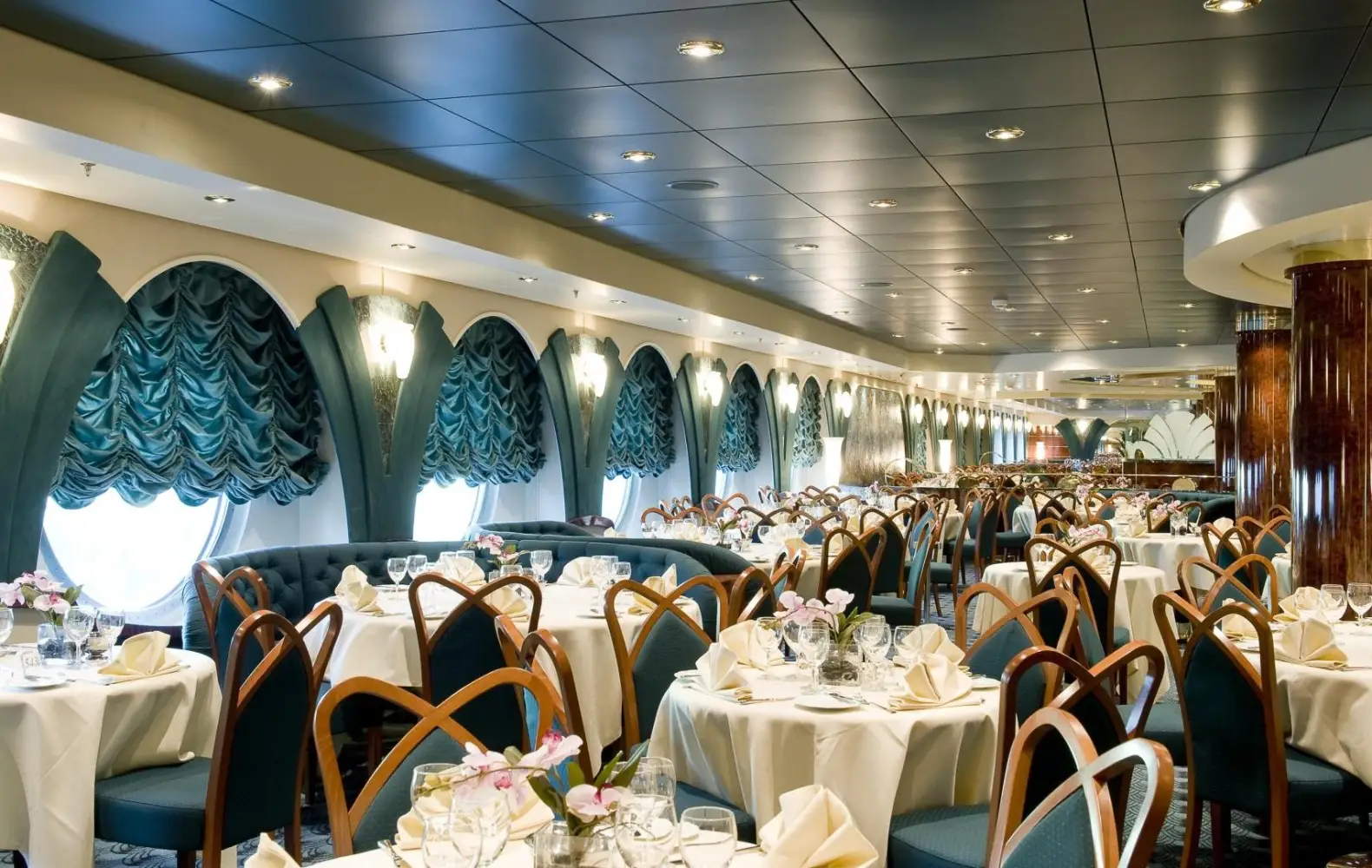 ma_05_ledera-restaurant-(3).jpg
