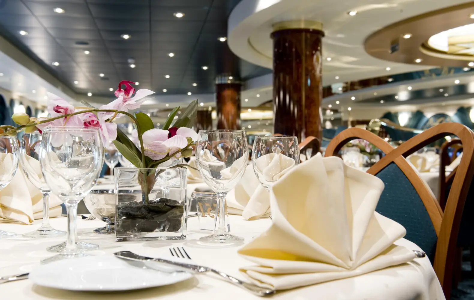 ma_05_ledera-restaurant-(4).jpg