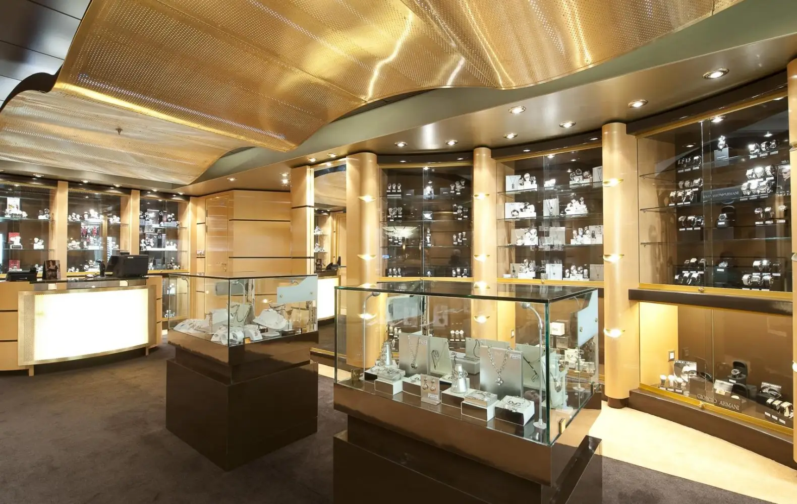 ma_06-07_shop-(1).jpg