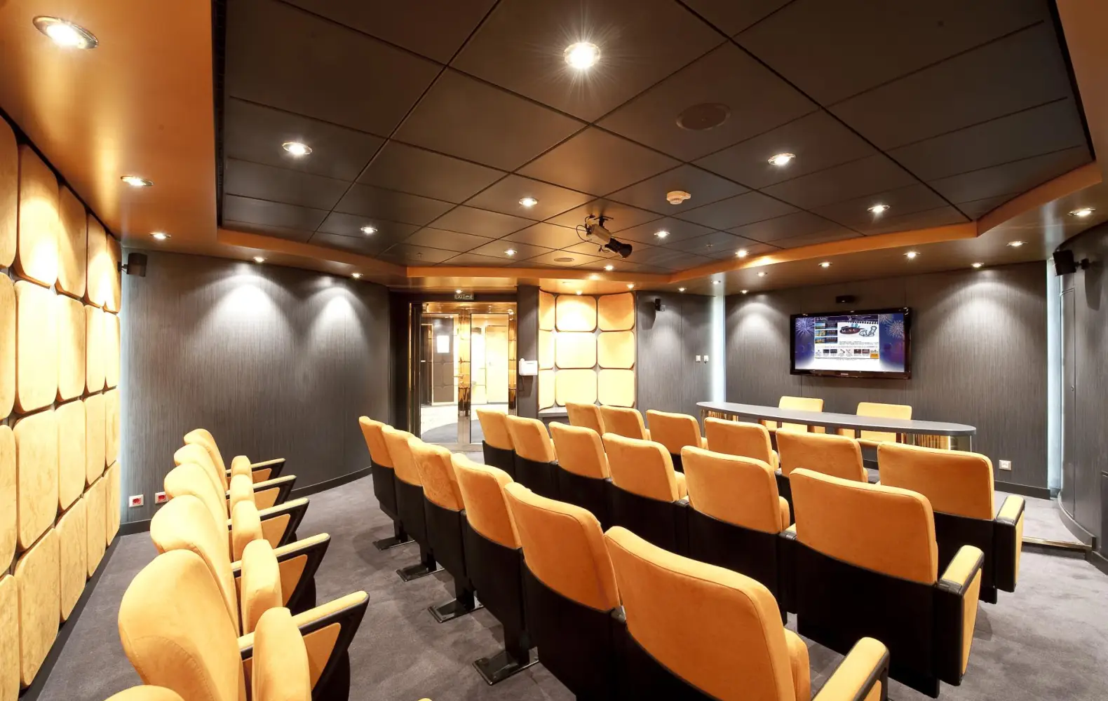 ma_06_meeting-room-(2).jpg
