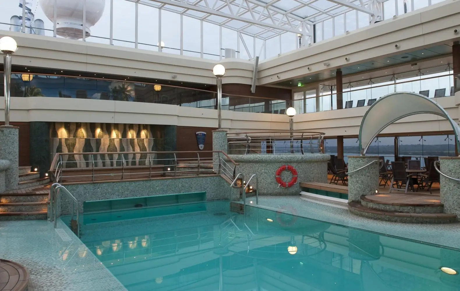 ma_13_la-grotta-azzura-pool-area-(4).jpg