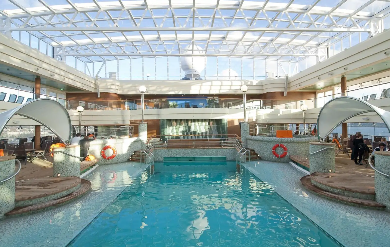 ma_13_la-grotta-azzura-pool-area-(8).jpg