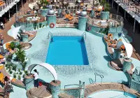 ma_13_le-grand-bleu-pool-area-(2).jpg
