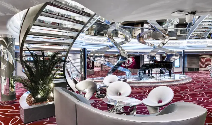 me_05-07_infinity-atrium-(8).jpg