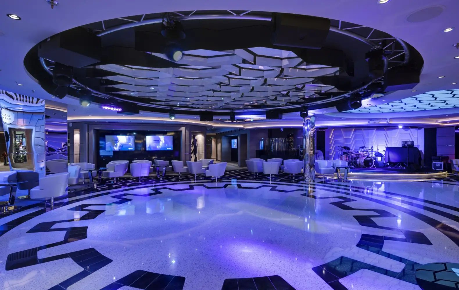 me_06_meraviglia-and-bar-(4).jpg