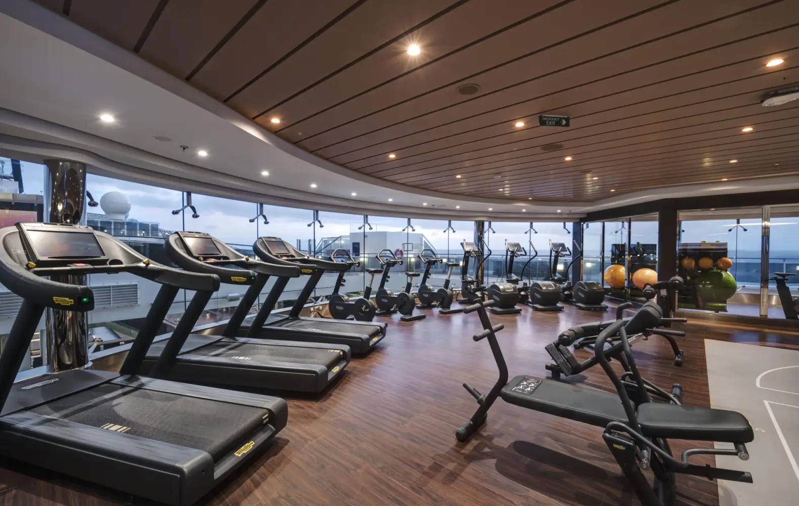 me_16_msc-gym-by-technogym-(2).jpg