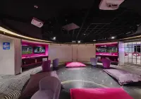 me_18_teen-club-(1).jpg