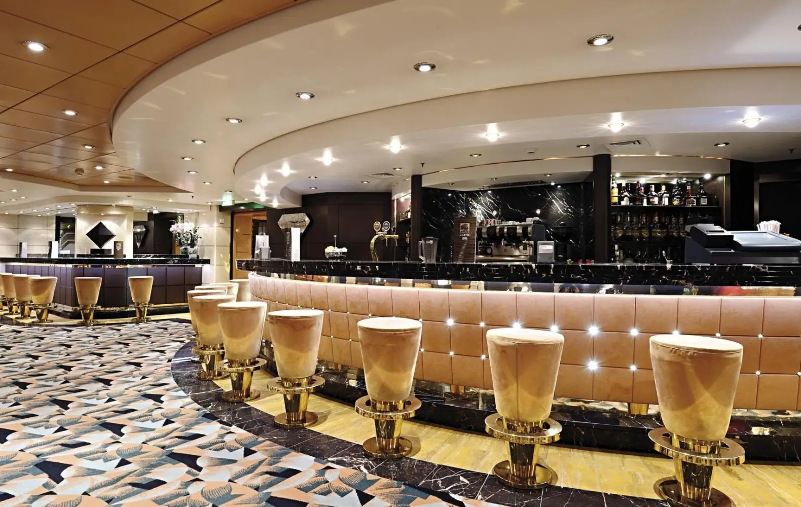 mu_06_the-diamond-bar-(1).jpg